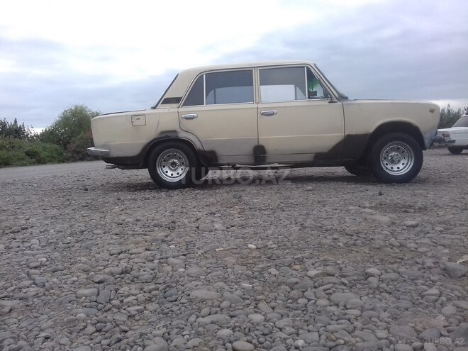 LADA (VAZ) 21011 1979, 500,000 km - 1.3 l - Sabirabad