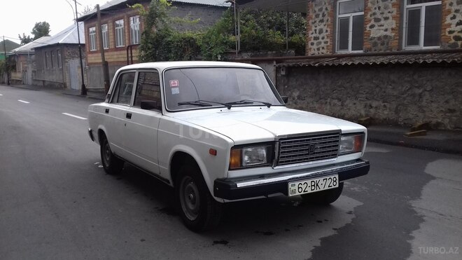 LADA (VAZ) 2107 2009, 87,000 km - 1.6 л - Qax