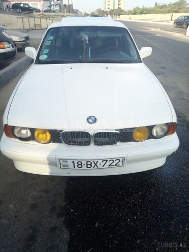 BMW 520 1983, 426,583 km - 0.2 л - Bakı