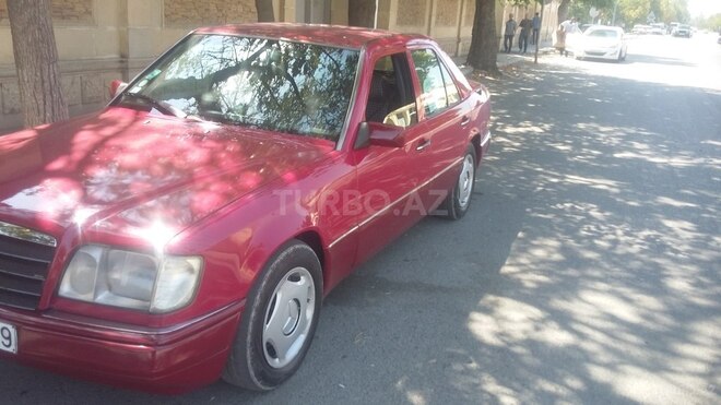 Mercedes E 280 1992, 286,651 km - 2.8 l - Gəncə