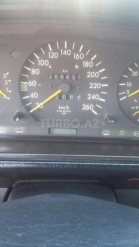 Mercedes E 280 1992, 286,651 km - 2.8 l - Gəncə