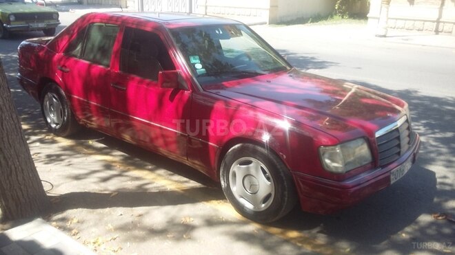 Mercedes E 280 1992, 286,651 km - 2.8 l - Gəncə