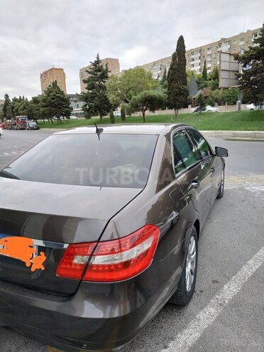 Mercedes E 220 2009, 187,000 km - 2.2 l - Bakı