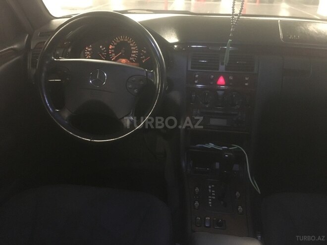 Mercedes E 280 1997, 380,000 km - 2.8 l - Bakı