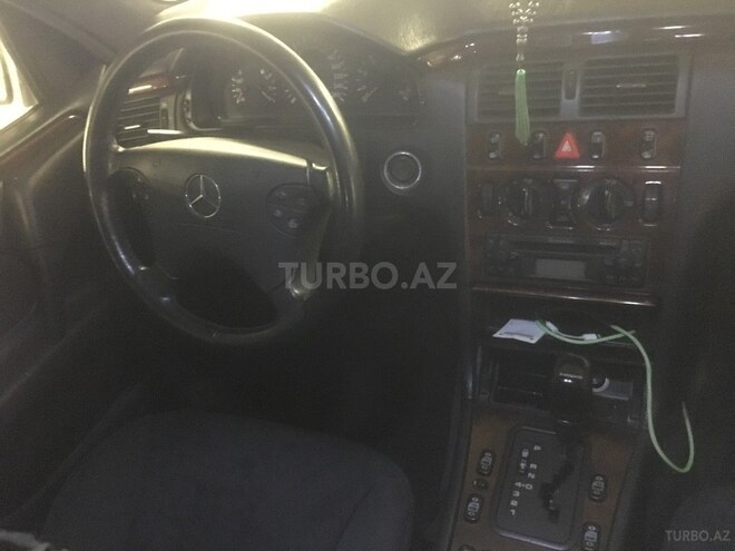 Mercedes E 280 1997, 380,000 km - 2.8 l - Bakı