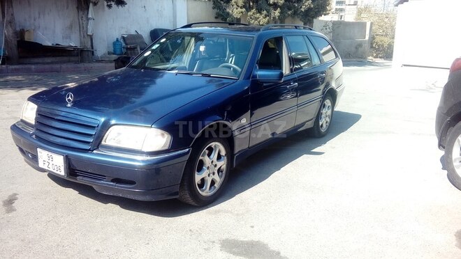 Mercedes C 220 1999, 290,000 km - 2.2 l - Bakı