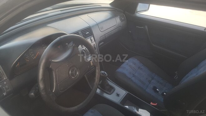 Mercedes B 180 1995, 370,000 km - 1.8 л - Gəncə