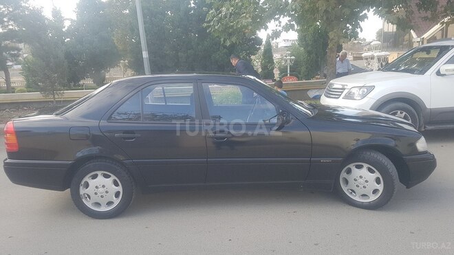 Mercedes B 180 1995, 370,000 km - 1.8 л - Gəncə