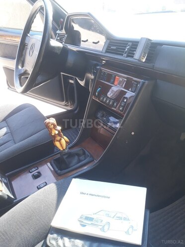 Mercedes E 200 1994, 325,000 km - 2.0 l - Bakı