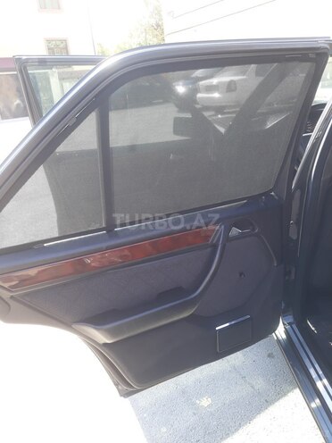 Mercedes E 200 1994, 325,000 km - 2.0 l - Bakı