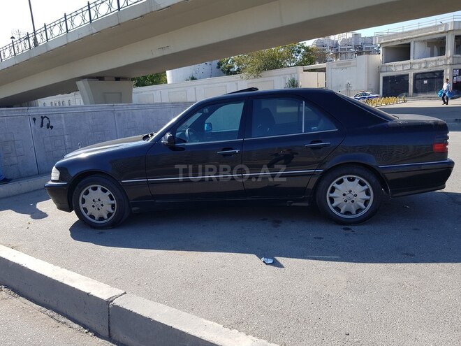 Mercedes C 230 1999, 210,000 km - 2.3 l - Bakı