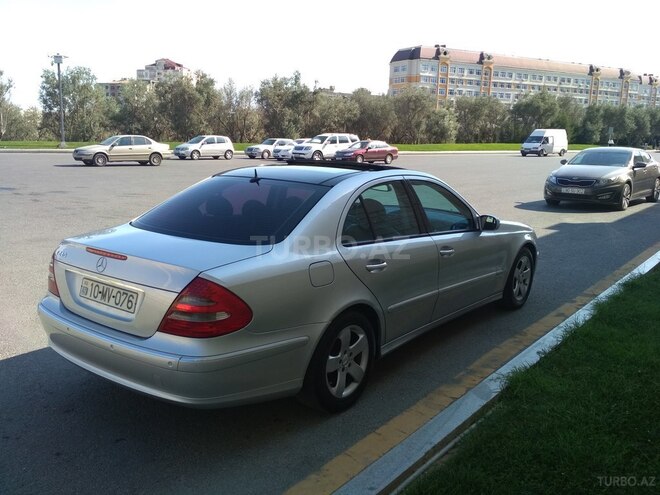 Mercedes E 240 2002, 197,200 km - 2.6 l - Bakı
