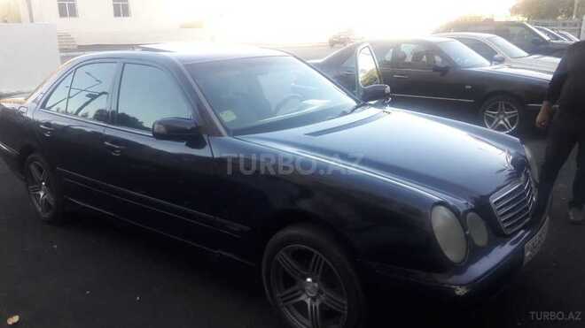 Mercedes E 220 2001, 415,000 km - 2.2 l - Bakı