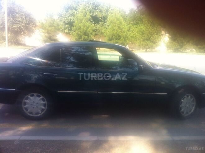 Mercedes E 200 1996, 180,000 km - 2.0 l - Mingəçevir