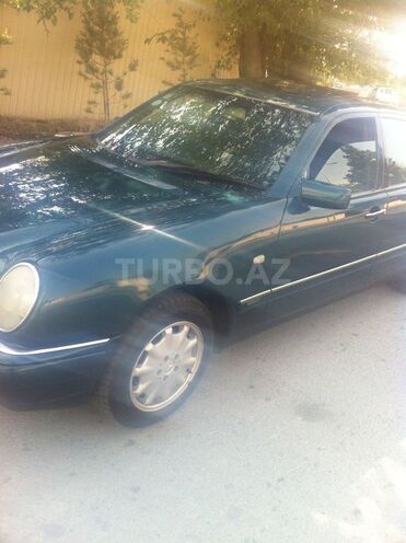 Mercedes E 200 1996, 180,000 km - 2.0 l - Mingəçevir