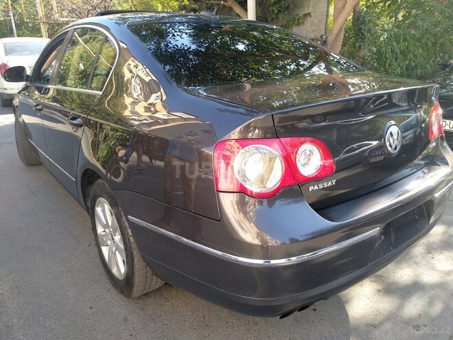 Volkswagen Passat 2005, 170,000 km - 2.0 л - Bakı