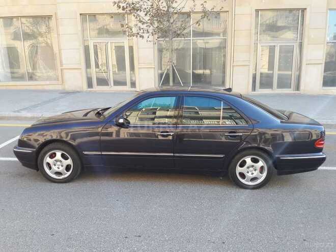 Mercedes E 270 1999, 273,000 km - 2.7 l - Bakı
