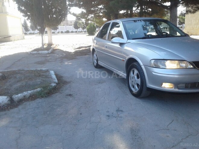 Opel Vectra 1999, 333,250 km - 1.8 l - Sumqayıt