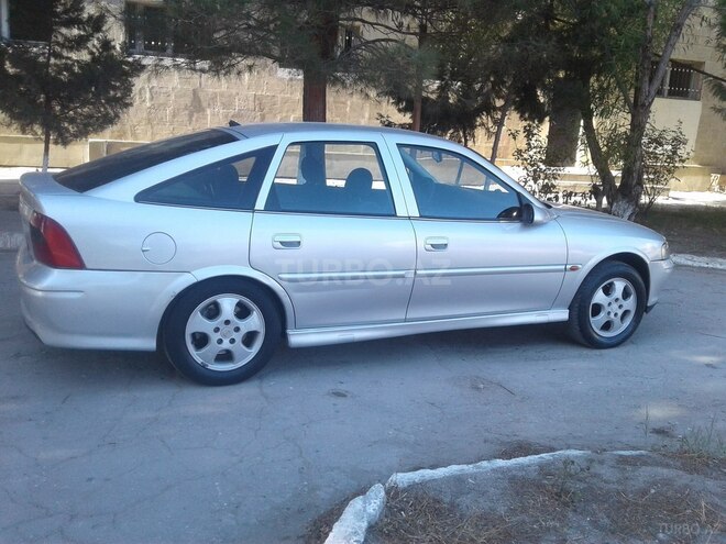 Opel Vectra 1999, 333,250 km - 1.8 l - Sumqayıt