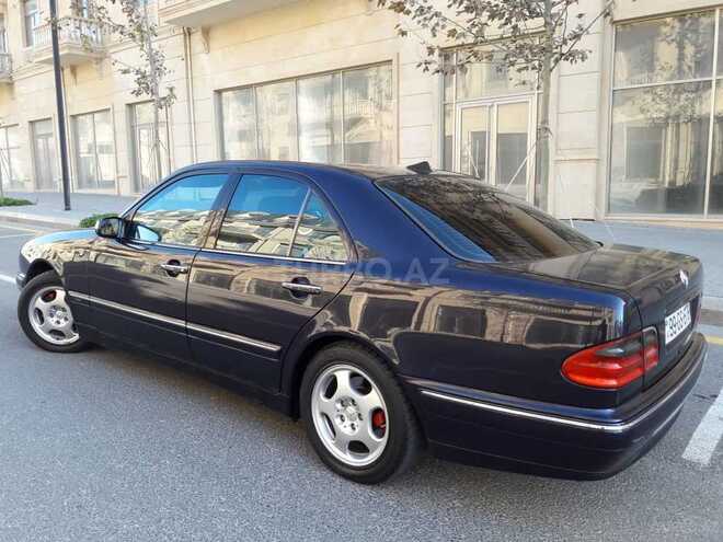 Mercedes E 270 1999, 273,000 km - 2.7 l - Bakı