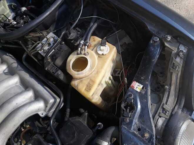 Mercedes E 300 1997, 582,780 km - 3.0 l - Bakı