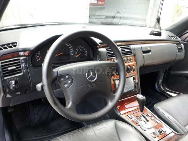 Mercedes E 320 2000, 215,000 km - 3.2 l - Bakı