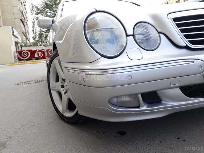 Mercedes E 320 2000, 215,000 km - 3.2 l - Bakı