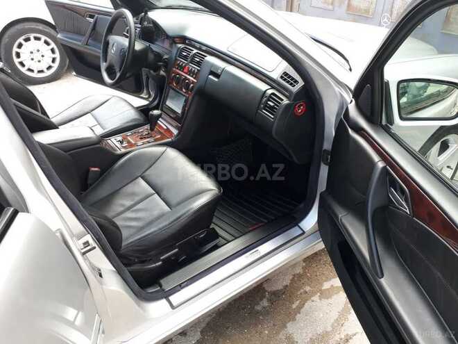 Mercedes E 320 2000, 215,000 km - 3.2 l - Bakı