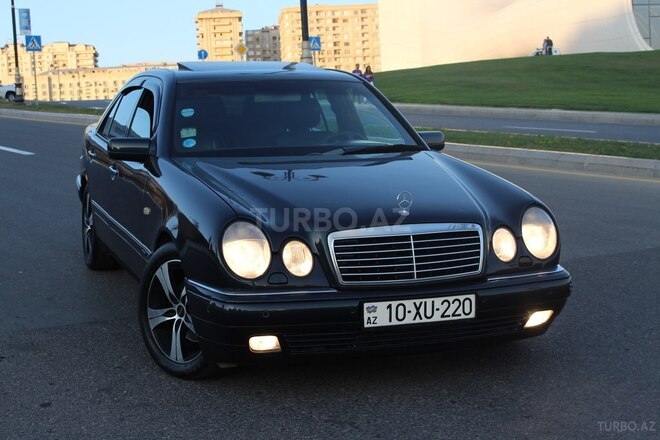 Mercedes E 320 1999, 380,000 km - 3.2 л - Bakı