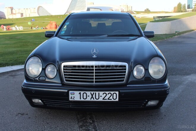 Mercedes E 320 1999, 380,000 km - 3.2 л - Bakı