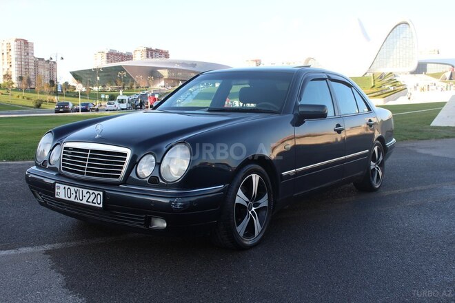 Mercedes E 320 1999, 380,000 km - 3.2 л - Bakı