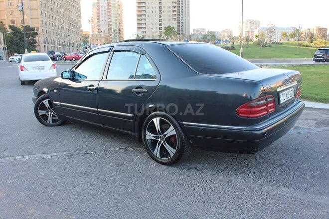 Mercedes E 320 1999, 380,000 km - 3.2 л - Bakı