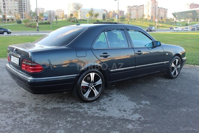 Mercedes E 320 1999, 380,000 km - 3.2 л - Bakı