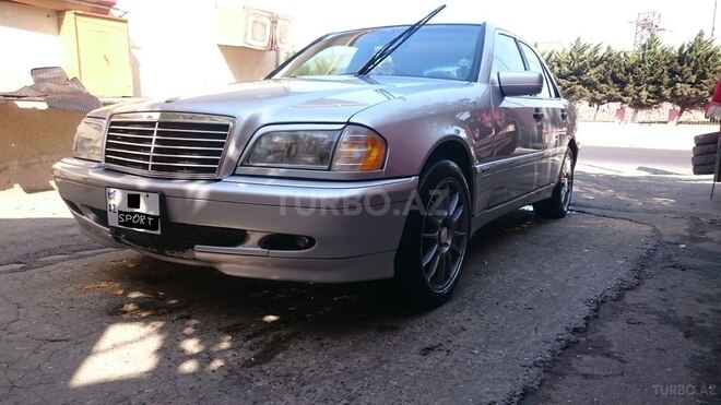 Mercedes C 230 1999, 320,000 km - 2.3 l - Bakı