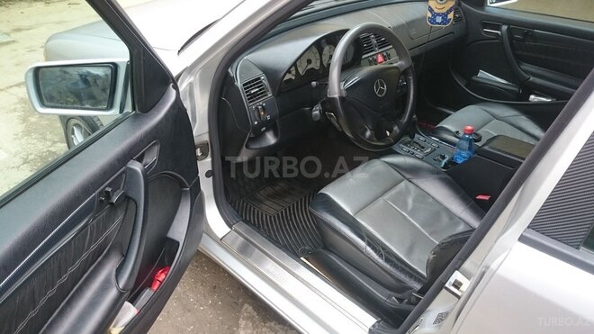 Mercedes C 230 1999, 320,000 km - 2.3 l - Bakı
