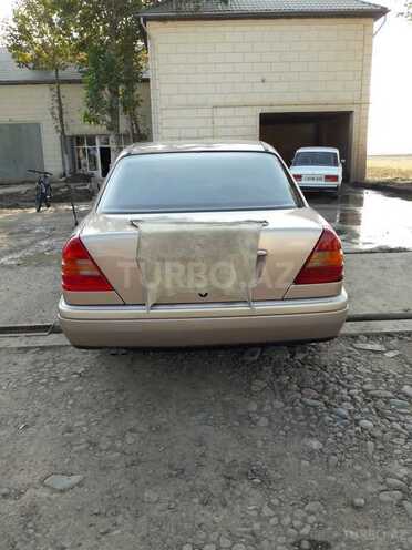 Mercedes C 220 1993, 256,000 km - 2.2 l - Cəlilabad