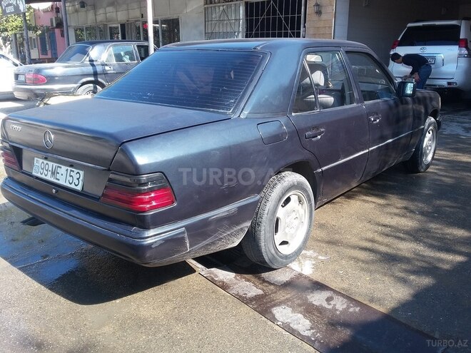 Mercedes E 200 1987, 593,000 km - 2.0 л - Bakı