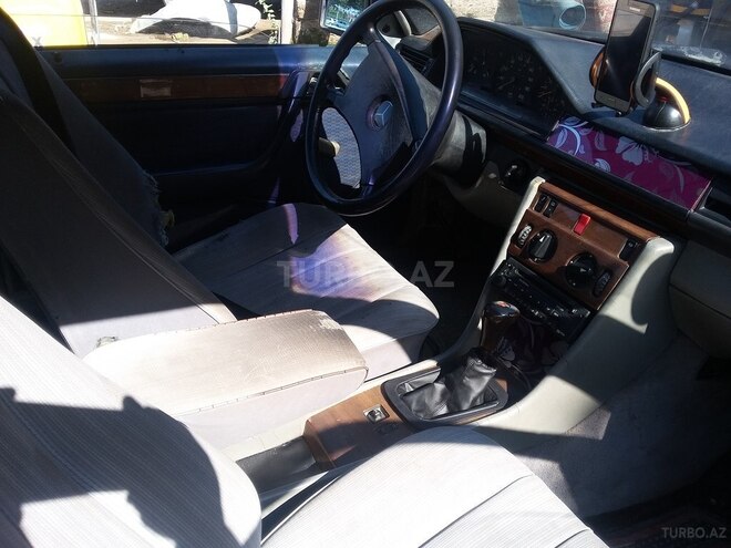Mercedes E 200 1987, 593,000 km - 2.0 л - Bakı