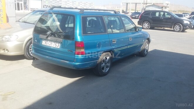 Opel Astra 1994, 404,000 km - 1.6 l - Bakı