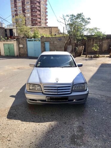 Mercedes C 180 1999, 264,000 km - 1.8 л - Bakı