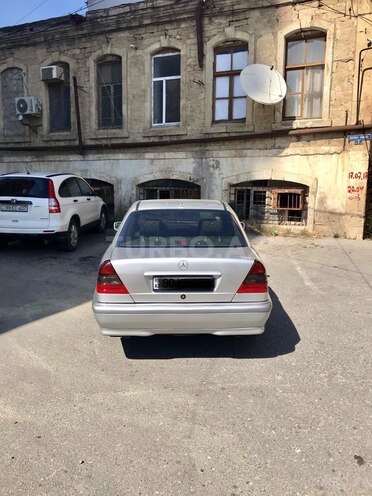 Mercedes C 180 1999, 264,000 km - 1.8 л - Bakı