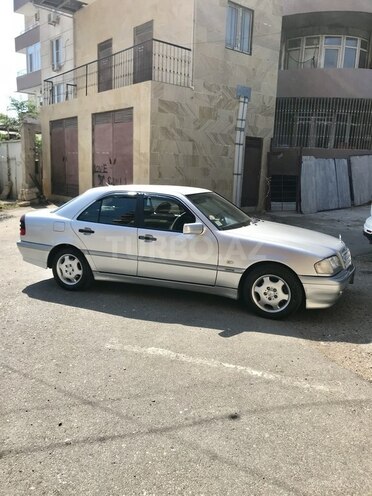 Mercedes C 180 1999, 264,000 km - 1.8 л - Bakı