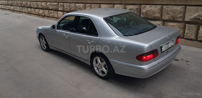 Mercedes E 280 1999, 202,004 km - 2.8 l - Bakı