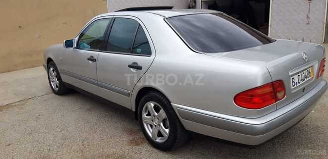 Mercedes E 200 1998, 210,000 km - 2.0 л - Bakı