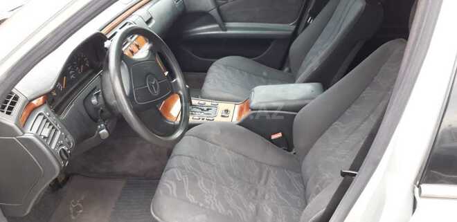 Mercedes E 200 1998, 210,000 km - 2.0 л - Bakı