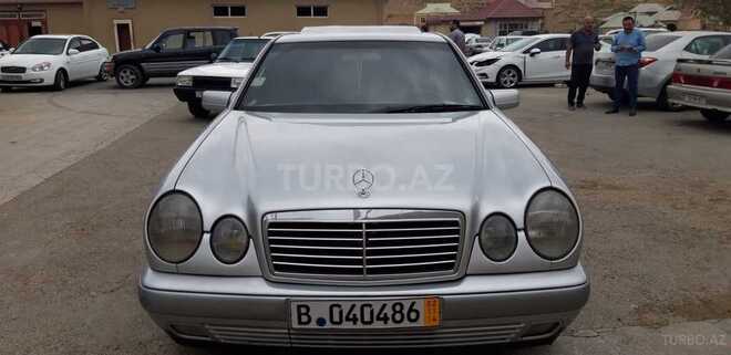 Mercedes E 200 1998, 210,000 km - 2.0 л - Bakı