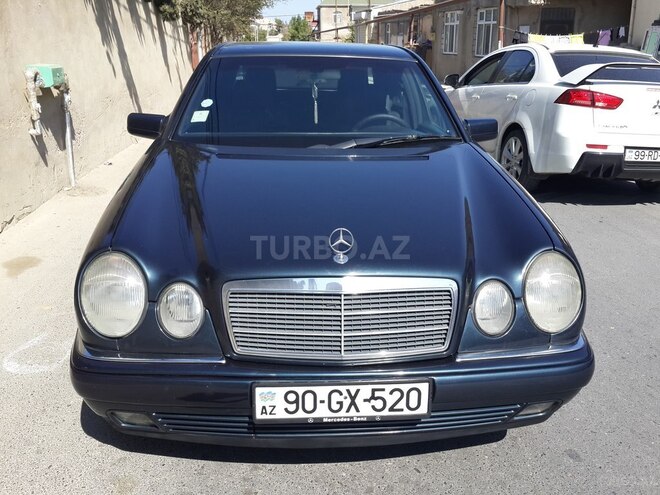 Mercedes E 200 1996, 166,453 km - 2.0 l - Bakı
