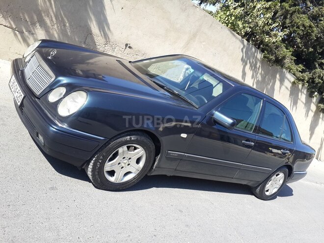 Mercedes E 200 1996, 166,453 km - 2.0 l - Bakı