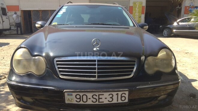 Mercedes C 220 2003, 200,000 km - 2.2 l - Bakı
