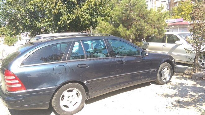 Mercedes C 220 2003, 200,000 km - 2.2 l - Bakı